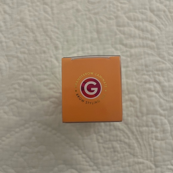 Grande Cosmetics GrandeBROW LAMINATE Brow Styling Gel - Gold - Picture 5 of 6